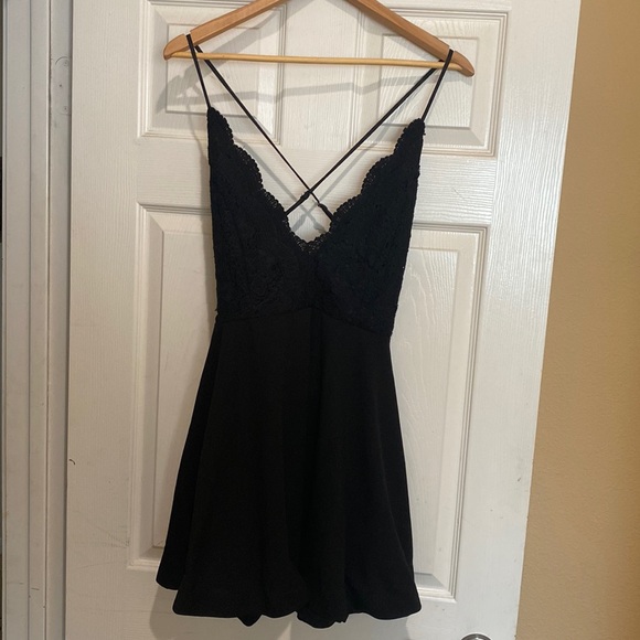 Trac Dresses & Skirts - Black Lace Backless Mini Dress